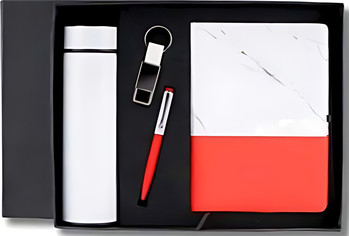 Pen, Keychain, Bottle & Diary Gift Set – 41O Red – corporate gift